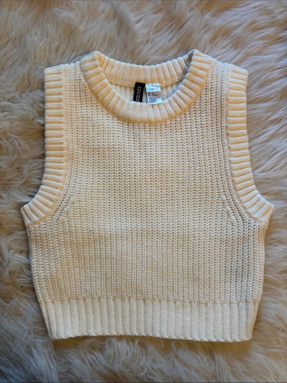 Divided Knit Sleeveless Sweater Vest